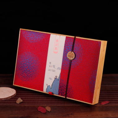 Дворцовый выдержанный Пуэр Шу Лао Ча в подарочной коробке